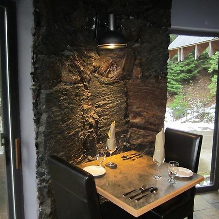 The Lodge At Skeena Landing Терас Екстериор снимка