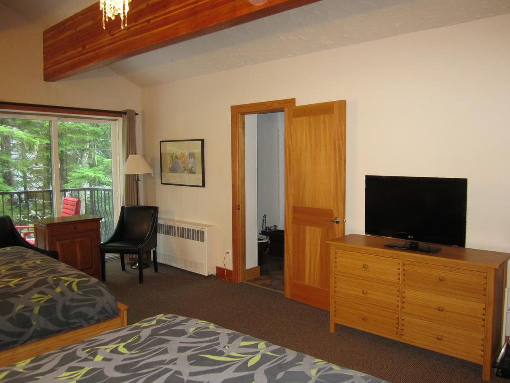 The Lodge At Skeena Landing Терас Стая снимка