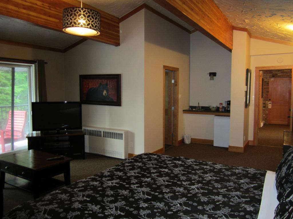 The Lodge At Skeena Landing Терас Стая снимка